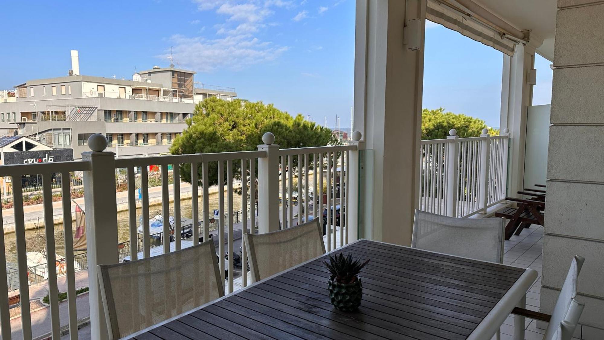 Residence Lungomare Riccione Exterior foto